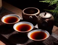 普洱生茶是當年的好還是陳年的好？